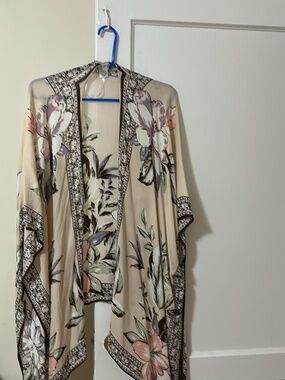 Nine West Floral Kimono Wrap